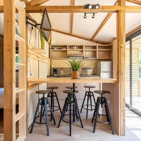 Les Lodges D'Emeraude Maisod 外观 照片