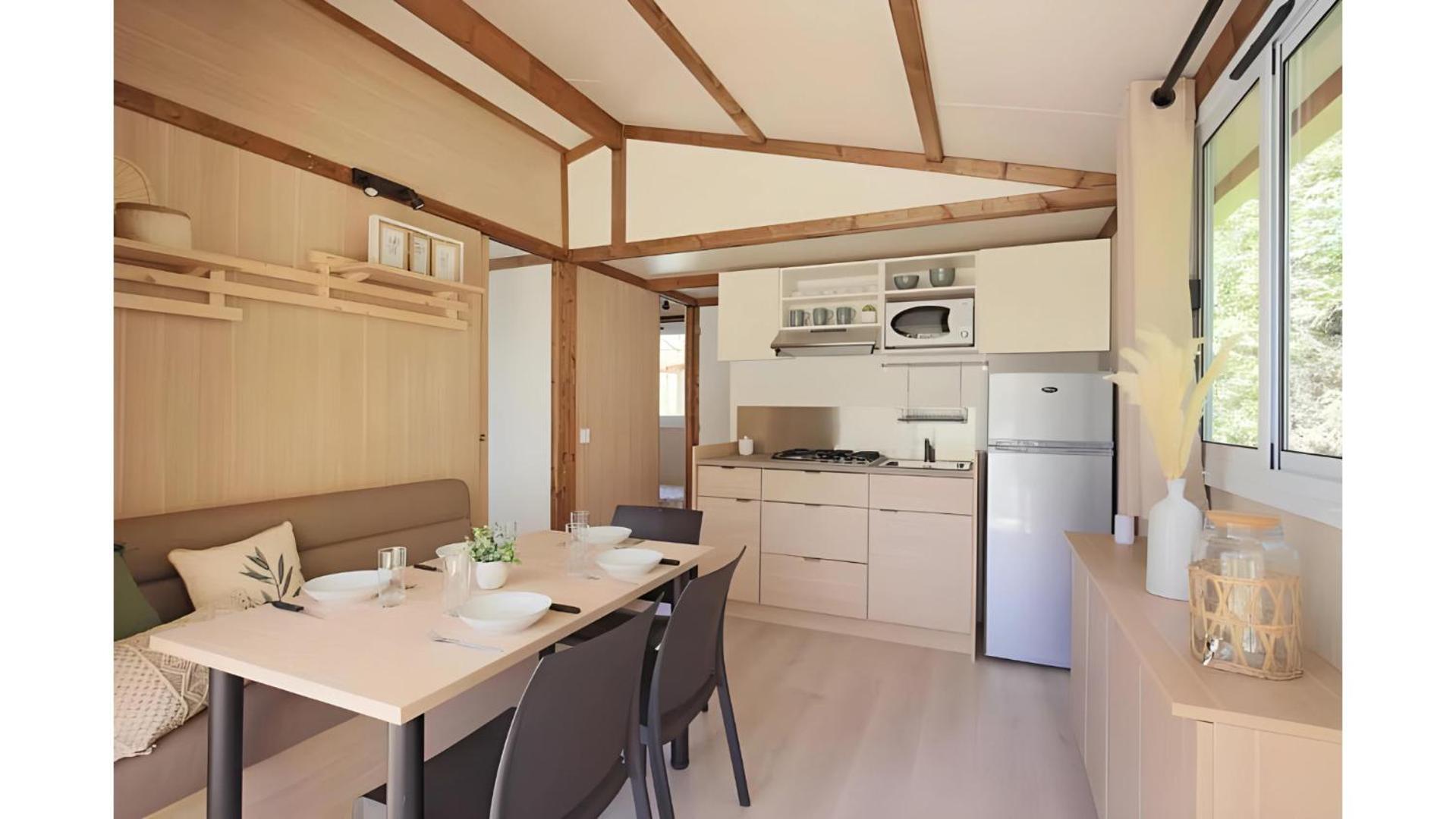 Les Lodges D'Emeraude Maisod 外观 照片